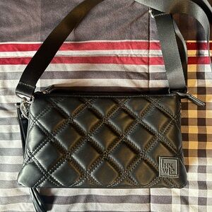 IHKWIP Triple Entry Crossbody - Excellent condition